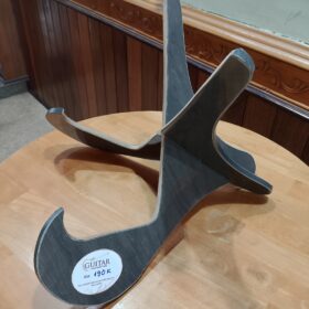 Giá để Đàn Guitar – Xưởng Mỹ Nghệ Tuấn Minh Trần IMG 20240620 100901