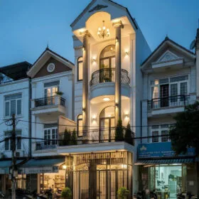 BÁN NHÀ 3 TẦNG FULL NỘI THẤT CAO CẤP - DƯƠNG ĐỨC HIỀN, ĐÀ NẴNG – DIỆN TÍCH 72M² NGANG 4,5M, ĐƯỜNG 5,5M