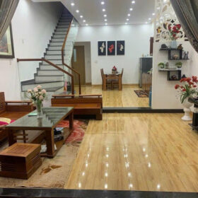 BÁN NHÀ 3 TẦNG FULL NỘI THẤT MỘC BÀI 8, LIÊN CHIỂU, ĐÀ NẴNG – DIỆN TÍCH 90M² NGANG 5M, ĐƯỜNG 10M, LỀ 3M